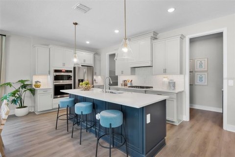 Casa en venta en Apopka, Florida, 4 dormitorios, 279.82 m2 № 1801988 - foto 4