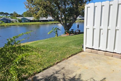 House in New Smyrna Beach, Florida 2 bedrooms, 145.67 sq.m. № 1572267 - photo 20
