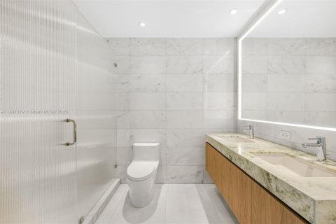 Снять в аренду кондоминиум в Майами-Бич, Флорида 1 спальня, 81.29м2, № 1943911 - фото 6