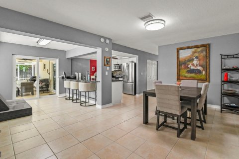 Villa ou maison à vendre à Wellington, Floride: 4 chambres, 166.3 m2 № 2085233 - photo 10
