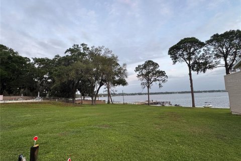 Condominio en venta en Summerfield, Florida, 2 dormitorios, 124.86 m2 № 2102792 - foto 2