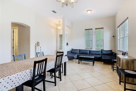 Villa ou maison à vendre à Kissimmee, Floride: 3 chambres, 190.08 m2 № 1886341 - photo 5
