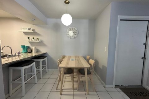 Copropriété à vendre à Clearwater, Floride: 2 chambres, 75.53 m2 № 1648738 - photo 5