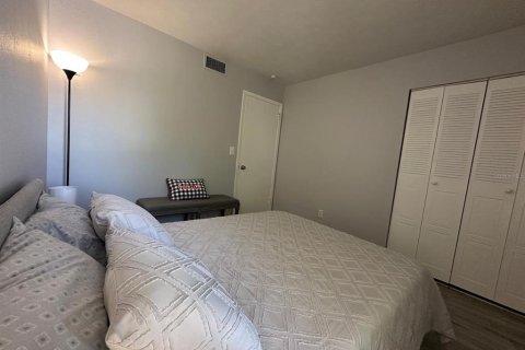 Copropriété à vendre à Clearwater, Floride: 2 chambres, 75.53 m2 № 1648738 - photo 12