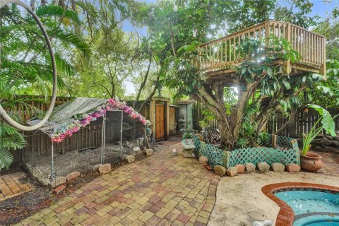 Casa en venta en Miami, Florida, 4 dormitorios, 149.76 m2 № 2057128 - foto 22