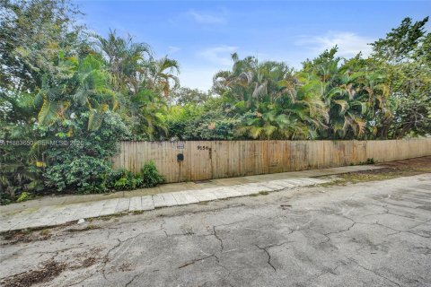 Casa en venta en Miami, Florida, 4 dormitorios, 149.76 m2 № 2057128 - foto 24