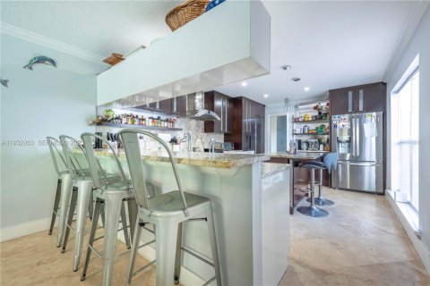 Купить виллу или дом в Дирфилд-Бич, Флорида 3 спальни, 138.8м2, № 1990820 - фото 15