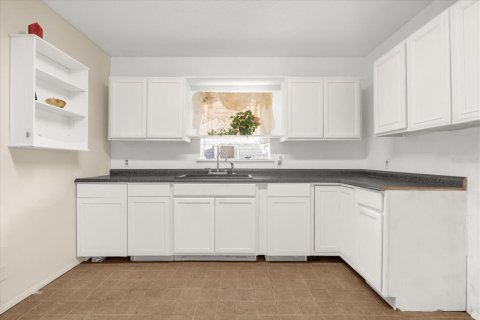 Commercial property in Dundee, Florida 185.25 sq.m. № 2133732 - photo 13