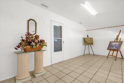Commercial property in Dundee, Florida 185.25 sq.m. № 2133732 - photo 17
