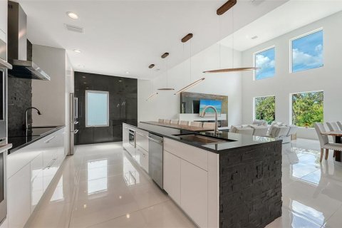 Villa ou maison à vendre à Nokomis, Floride: 4 chambres, 306.39 m2 № 2409806 - photo 10