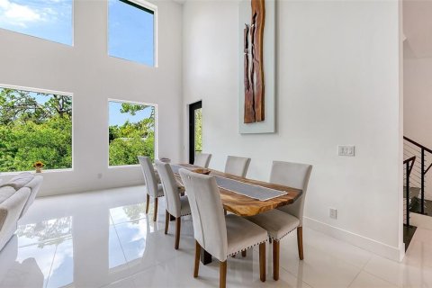 Villa ou maison à vendre à Nokomis, Floride: 4 chambres, 306.39 m2 № 2409806 - photo 13