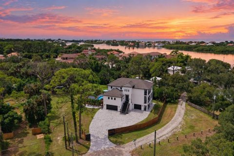 Villa ou maison à Nokomis, Floride 4 chambres, 306.39 m2 № 2409806