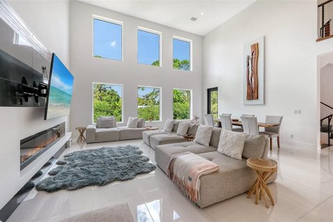 Villa ou maison à vendre à Nokomis, Floride: 4 chambres, 306.39 m2 № 2409806 - photo 6