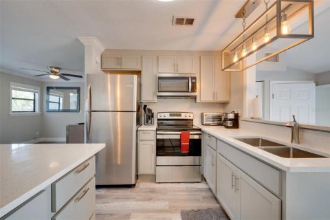 Купить виллу или дом в Апопка, Флорида 5 комнат, 166.48м2, № 1569604 - фото 30