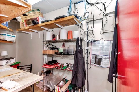 Propiedad comercial en alquiler en Gainesville, Florida, 231.23 m2 № 1803333 - foto 15
