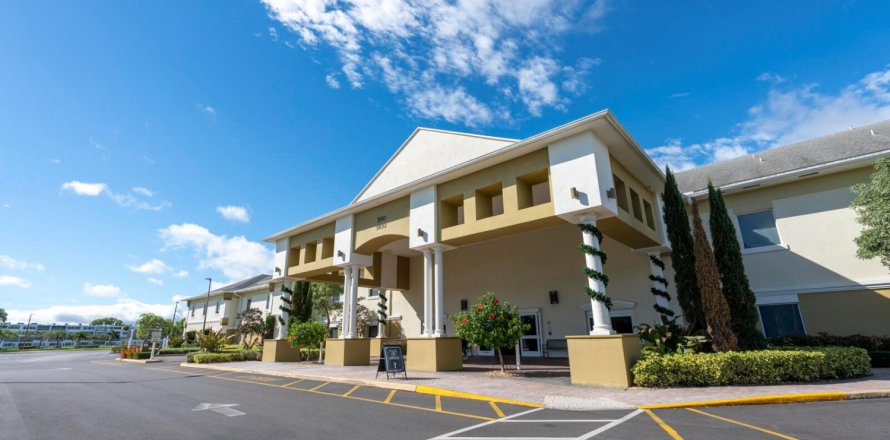 Condominio en West Palm Beach, Florida, 1 dormitorio № 848082