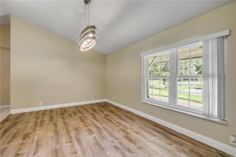 House in Edgewater, Florida 3 bedrooms, 217.67 sq.m. № 1843198 - photo 20