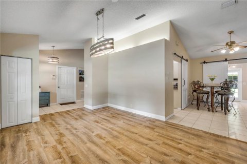 House in Edgewater, Florida 3 bedrooms, 217.67 sq.m. № 1843198 - photo 22