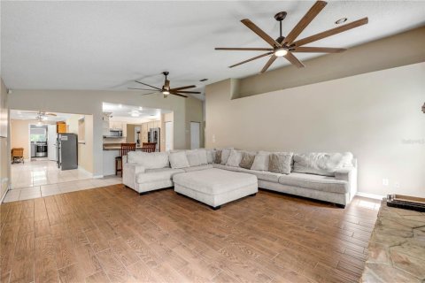 House in Edgewater, Florida 3 bedrooms, 217.67 sq.m. № 1843198 - photo 29