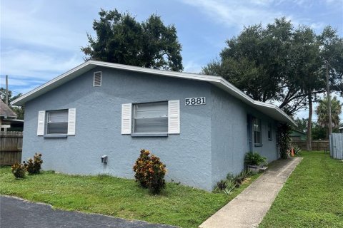 Commercial property in Pinellas Park, Florida 511.71 sq.m. № 1899158 - photo 1