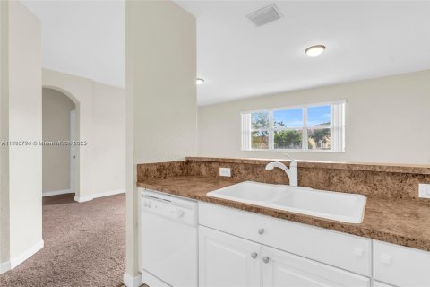 Снять в аренду кондоминиум в Хомстед, Флорида 3 спальни, 98.66м2, № 1950593 - фото 7