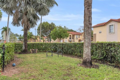 Снять в аренду кондоминиум в Хомстед, Флорида 3 спальни, 98.66м2, № 1950593 - фото 22