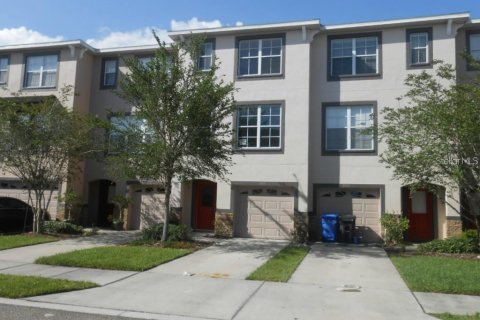 Adosado en alquiler en Brandon, Florida, 3 dormitorios, 198.16 m2 № 1750488 - foto 1
