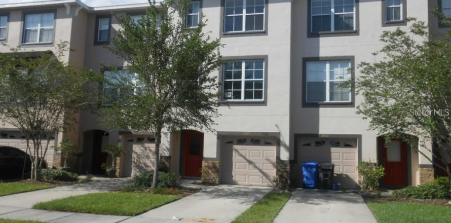 Adosado en Brandon, Florida 3 dormitorios, 198.16 m2 № 1750488