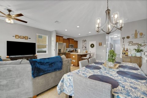Touwnhouse à vendre à Sanford, Floride: 3 chambres, 153.57 m2 № 2324053 - photo 10