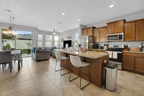 Touwnhouse à vendre à Sanford, Floride: 3 chambres, 153.57 m2 № 2324053 - photo 4