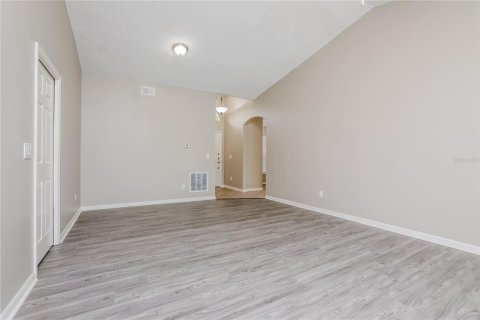 Casa en alquiler en Clermont, Florida, 3 dormitorios, 129.41 m2 № 1913620 - foto 2