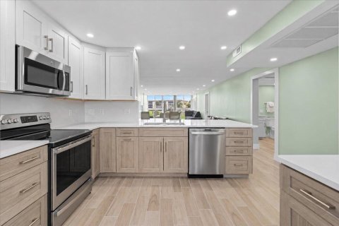 Copropriété à vendre à Coconut Creek, Floride: 2 chambres, 118.17 m2 № 2403871 - photo 27