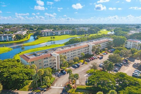 Copropriété à vendre à Coconut Creek, Floride: 2 chambres, 118.17 m2 № 2403871 - photo 14