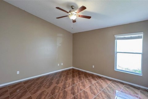 Casa en alquiler en Orlando, Florida, 3 dormitorios, 138.98 m2 № 1879729 - foto 9