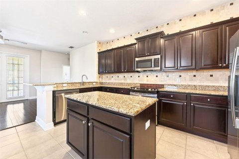 Casa en venta en Apopka, Florida, 4 dormitorios, 182.46 m2 № 2098820 - foto 7