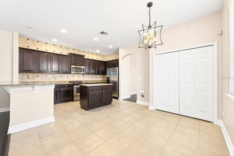 Casa en venta en Apopka, Florida, 4 dormitorios, 182.46 m2 № 2098820 - foto 6