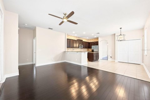 Casa en venta en Apopka, Florida, 4 dormitorios, 182.46 m2 № 2098820 - foto 13