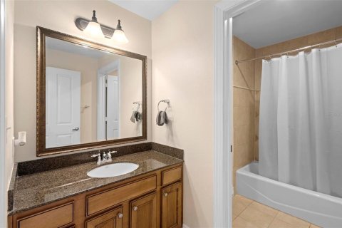 Copropriété à vendre à Four Corners, Floride: 3 chambres, 124.86 m2 № 1657618 - photo 14