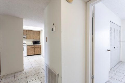 Copropriété à louer à Holiday, Floride: 2 chambres, 103.49 m2 № 2109606 - photo 25