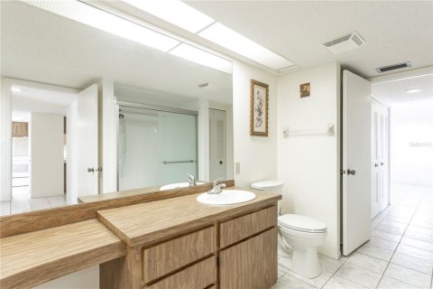 Copropriété à louer à Holiday, Floride: 2 chambres, 103.49 m2 № 2109606 - photo 24