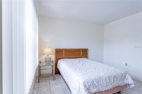 Copropriété à louer à Holiday, Floride: 2 chambres, 103.49 m2 № 2109606 - photo 30