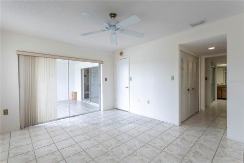 Copropriété à louer à Holiday, Floride: 2 chambres, 103.49 m2 № 2109606 - photo 20