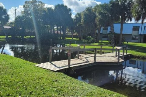 Appartement à louer à St. Lucie, Floride: 2 chambres, 110.55 m2 № 2185200 - photo 4