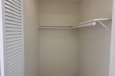 Appartement à louer à St. Lucie, Floride: 2 chambres, 110.55 m2 № 2185200 - photo 7
