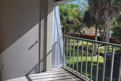 Appartement à louer à St. Lucie, Floride: 2 chambres, 110.55 m2 № 2185200 - photo 6