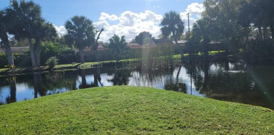 Appartement à St. Lucie, Floride 2 chambres, 110.55 m2 № 2185200