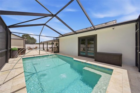 Villa ou maison à vendre à Kenneth City, Floride: 3 chambres, 131.55 m2 № 2347212 - photo 11