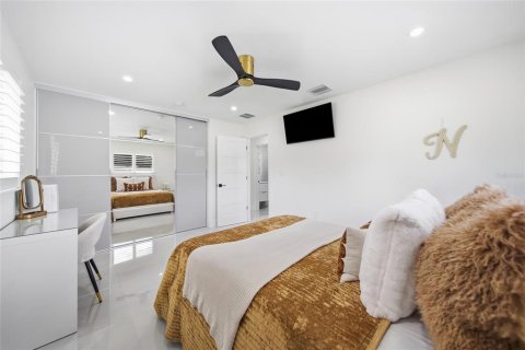 Villa ou maison à vendre à Kenneth City, Floride: 3 chambres, 131.55 m2 № 2347212 - photo 20