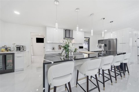 Villa ou maison à vendre à Kenneth City, Floride: 3 chambres, 131.55 m2 № 2347212 - photo 7