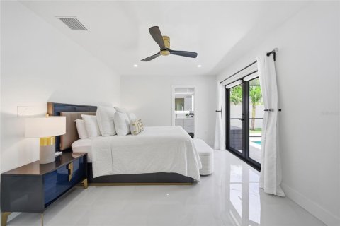 Villa ou maison à vendre à Kenneth City, Floride: 3 chambres, 131.55 m2 № 2347212 - photo 16